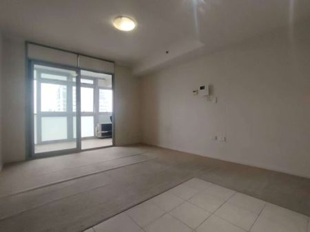 One Bedroom Apartment for Rent Next to Burwood Station - Photo 5