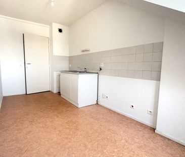 Location Appartement 3 pièces 69m² ANGERS 49100 - Photo 4