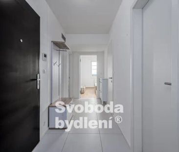 Doporučujeme částečně zařízený byt v rezidenční části Prahy 3 - Vin... - Photo 6