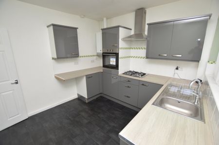 3 Bedroom Semi-Detached Bungalow - Photo 5
