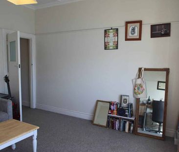 Charming 1BR Flat in Roseneath! - Photo 4