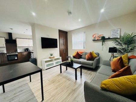 House Share -Lovat Road, PRESTON, Lancashire PR1 6DQ - Photo 2
