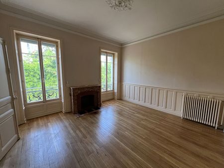 Location Appartement 6 pièces 150m² - Photo 3