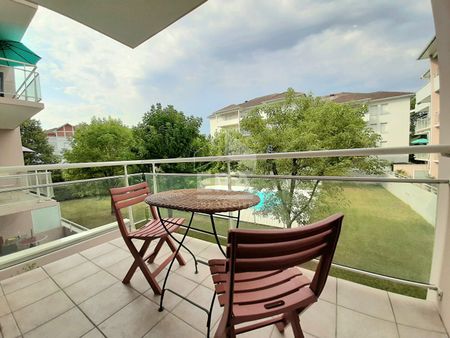 PAU Berlioz - T2 meublé de 31m² avec place de parking et terrasse - Photo 5