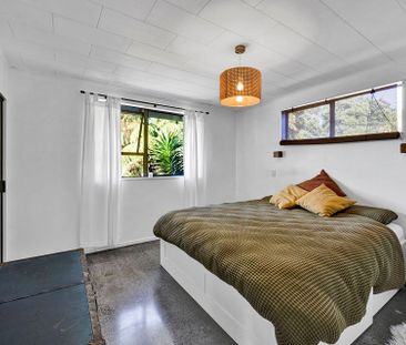 Charming 2BR Oakura Retreat - Deck & Garden - Photo 4