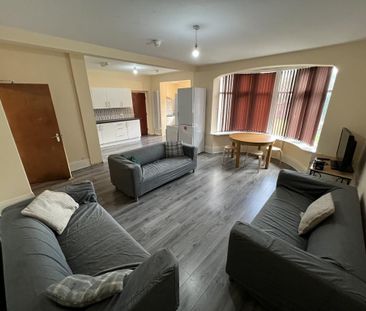 7 bedroom detached house to rent - Photo 1