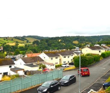 3 bed terraced house to rent in Upper Longlands, Dawlish, EX7 - Photo 2