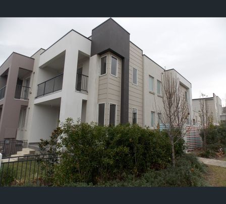 2/8 Haynes Street, Penrith, NSW 2750 - Photo 1