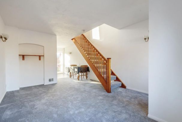 2 bedroom terraced house to rent - Photo 1