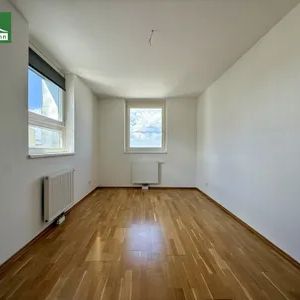 Idyllische 4-Zimmer-Wohnung mit Balkon in Innenhofruhelage - ab sofort bezugsbereit! - Foto 3