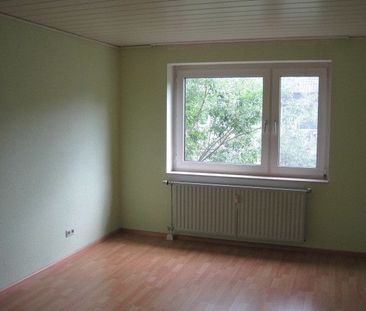 Jetzt zugreifen: geräumige 3,5-Zimmer-Wohnung (WBS) - Photo 1