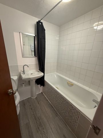 1 Bed Maisonette, Oxford Road, RG30 - Photo 3