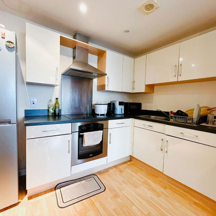 1 bedroom Flat To Let - Photo 1