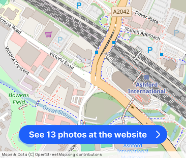 6 bedroom terraced house for rent - Photo 1