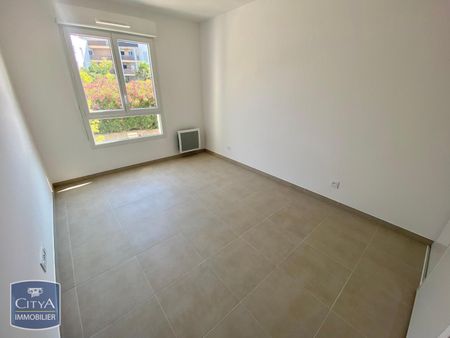 Location Appartement 3 pièces 56m² HYERES 83400 - Photo 3