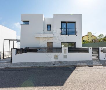 Moradia T3 em Lisboa - Photo 2