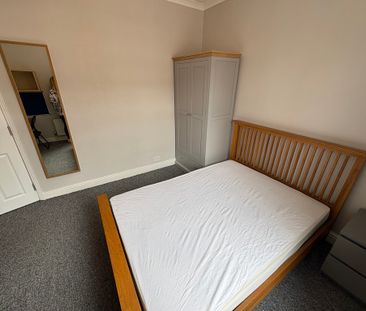 Diamond Street, The Groves - P2163 - Photo 4