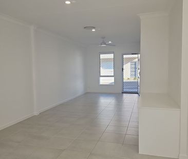 ***BRAND NEW*** 4 BEDROOM TOWNHOUSE AVAILABLE NOW - Photo 1