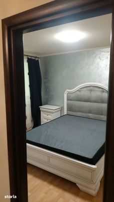 Central-Liceul Petru R.-Apartament 3 camere, mobilat, centrala,350euro - Fotografie 1