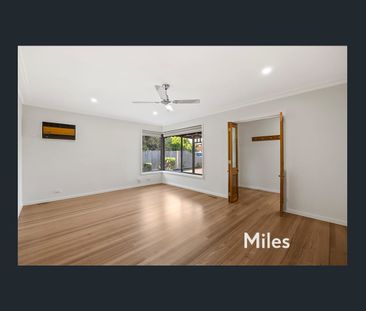 FABULOUS FAMILY HOME IN GREAT LOCATION - Photo 6