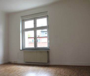 Ein lohnender Aufstieg! *** Liebevoll kernsanierte Altbauwohnung, Märkische Straße *** - Photo 1