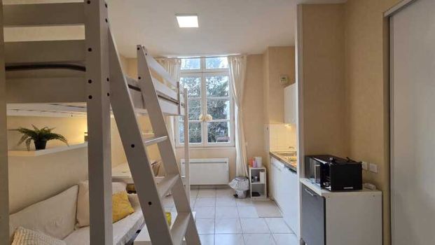 Location Appartement 1 Pièce 18 m² - Meublé - Photo 1