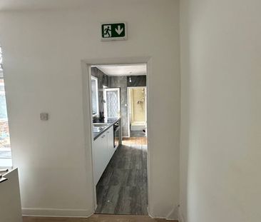 4 Bed Terraced House, Holme Lane, S6 - Photo 6