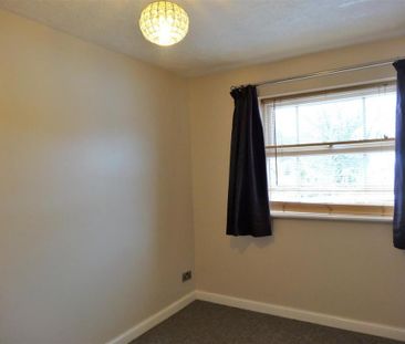 2 bedroom detached house to rent - Photo 4