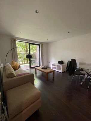 3 Bed Flat, Newton Court, E3 - Photo 1
