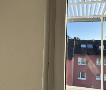 Wuppertal Elberfeld: Modernisierte und helle 3-Zimmerwohnung mit Ba... - Photo 6