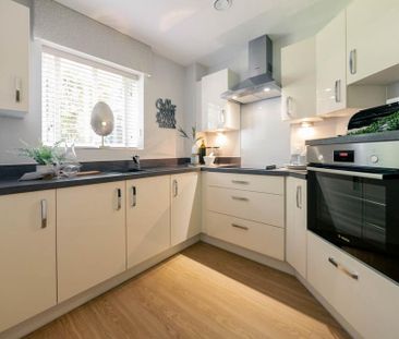 1 bedroom retirement property to rent - Photo 5