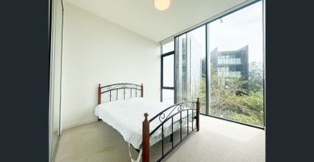 Fully Furnished 2 Bedroom + Study Apartment in Zetland - Photo 2