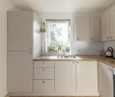 Deneside Court, Sandyford, Newcastle Upon Tyne - Photo 2