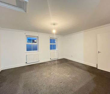 1 Bed Flat, Barking Road, E13 - Photo 3