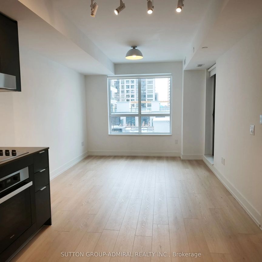 8 Cedarland Drive #523 - Photo 1