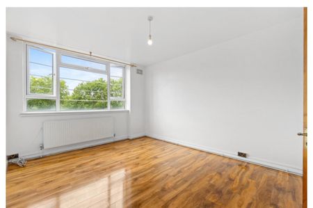 2 Bed Flat, London, SE22 - Photo 3