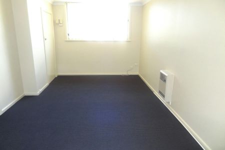 CENTRAL 1 BEDROOM UNIT! - Photo 5