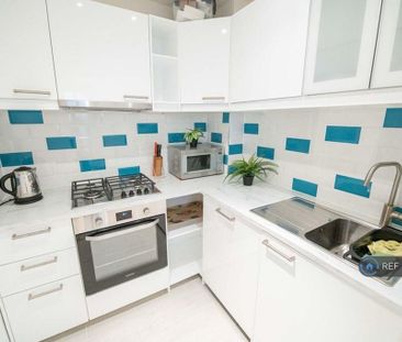 1 bedroom in a house share to rent - Photo 6