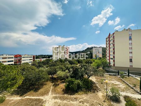 LOCATION : appartement 3 pièces (45 m²) à VILLENEUVE LES AVIGNON - Photo 3