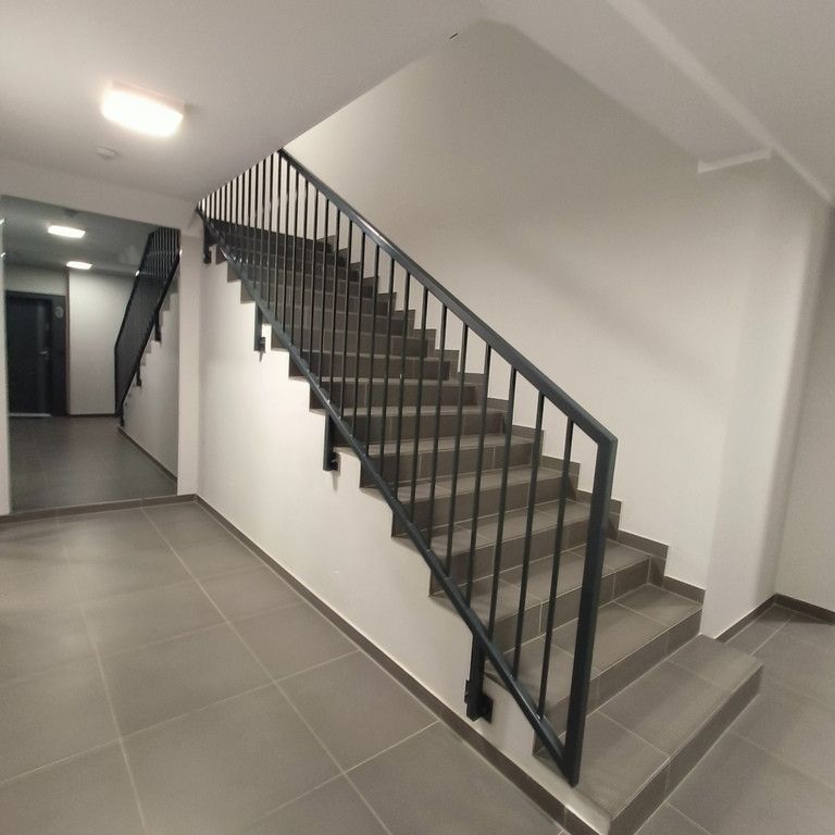 2-pokojowe mieszkanie z ogródkiem, Małe Błonia. - Photo 1