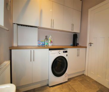 3 Bedroom Semi Detached To Let - Photo 4