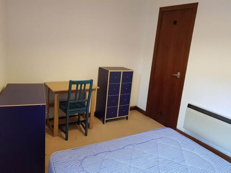 2 bedroom flat to rent - Photo 5