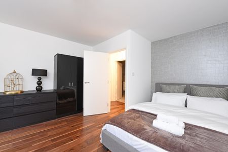 1 Bed Flat, Rushey Green, SE6 - Photo 4