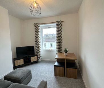 2 Bedroom | Flat 3, 9 North Road East, PL4 6AS - Photo 1