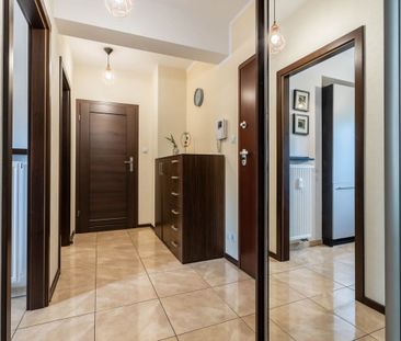 Na wynajem duże 2-pokojowe mieszkanie blisko Parku 51 m² - Zdjęcie 2