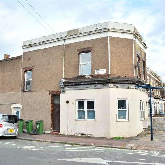 Aldeburgh Street, London, SE10 - Photo 1
