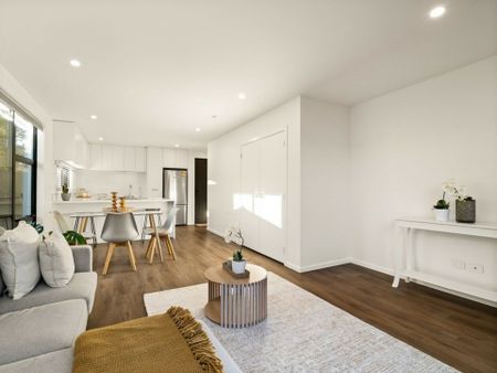 Smart, Stylish & Minutes from the Shore - Photo 2
