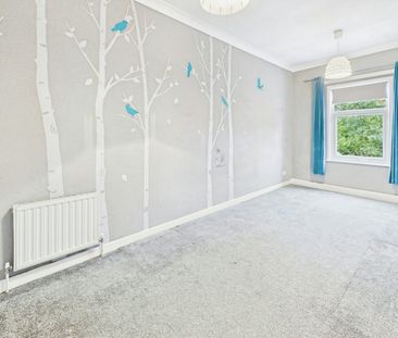 Terraced House to rent on - Photo 5