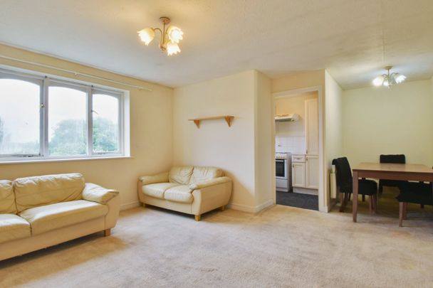 2 bedroom apartment to rent - Photo 1