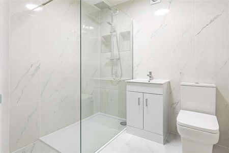 Priory Court, Harlow, CM18 - Photo 5